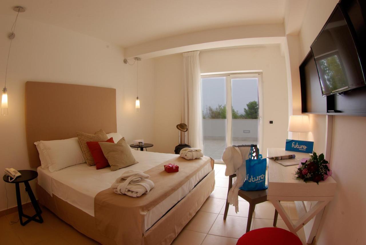 Futura Club Spiagge Bianche Hotel Fontane Bianche Kültér fotó